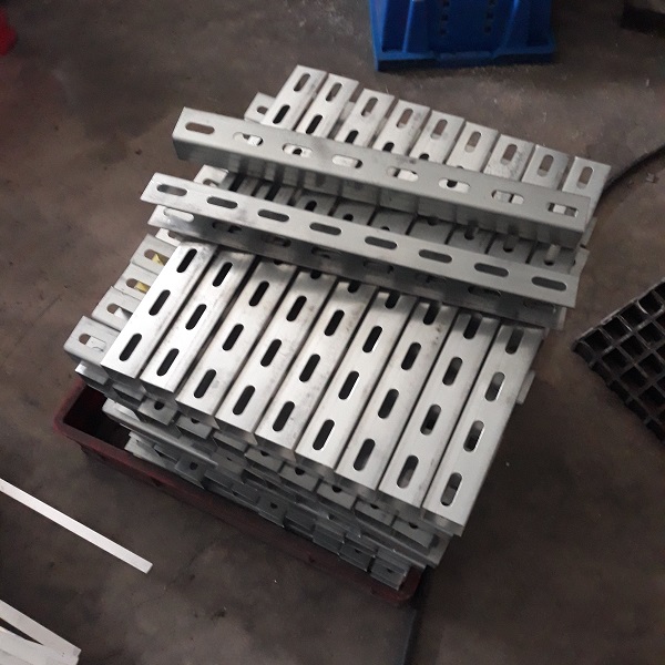 Phụ kiện kết nối tấm sàn frp Grating 