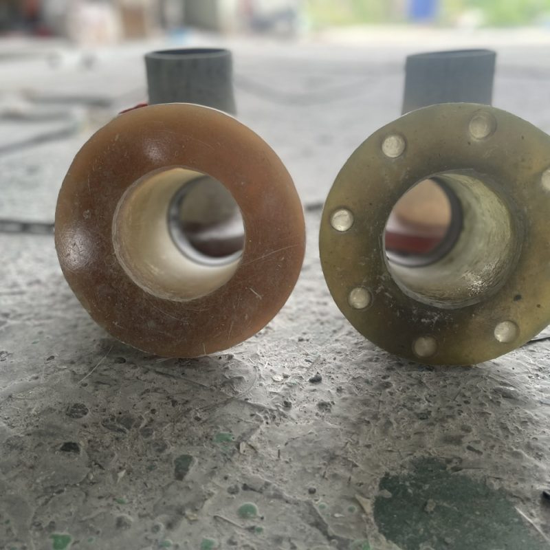 Mặt bích làm bằng chất liệu Composite