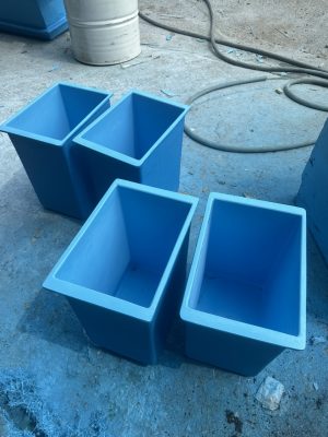 Thùng làm bằng nhựa Composite