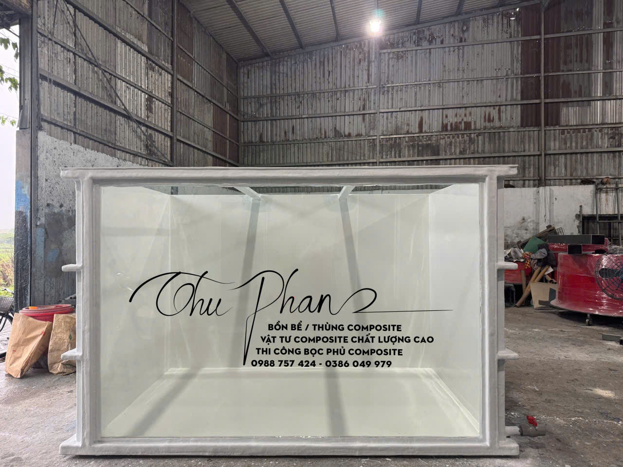 Thùng Composite nuôi cá 7 Thùng cá bằng Composite một mặt kính