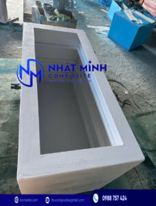 Thùng vận chuyển hải sản bằng Composite 7 Thùng chở cá tôm trên xe tải